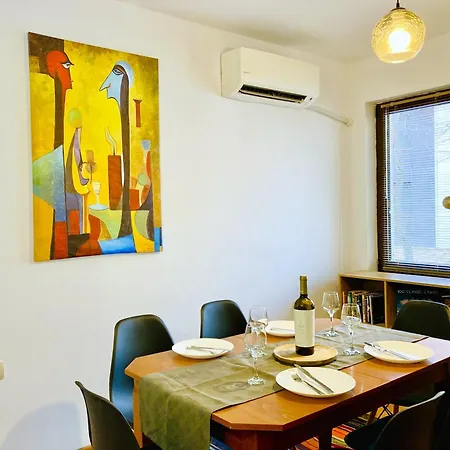 Spacious & Classy With 2 Baths In Centre Apartamento *