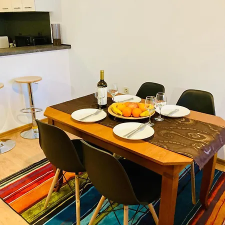 Apartamento Spacious & Classy With 2 Baths In Centre *