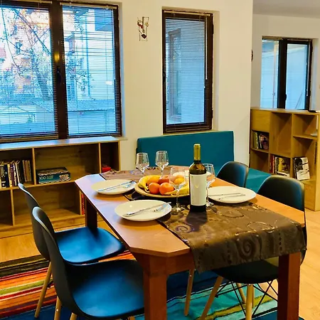 Apartment Spacious & Classy With 2 Baths In Centre Plovdiv