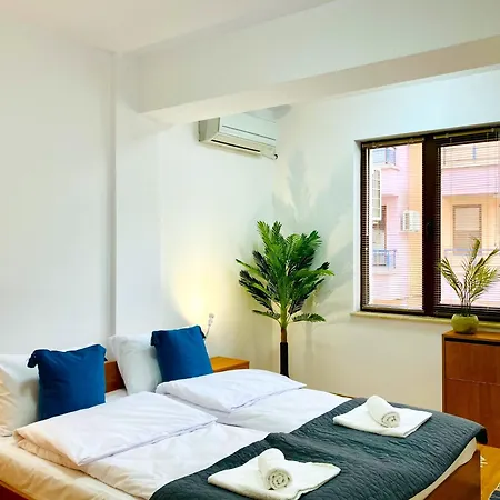 Apartament Spacious & Classy With 2 Baths In Centre Płowdiw