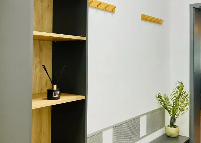 Spacious & Classy With 2 Baths In Centre Apartman *