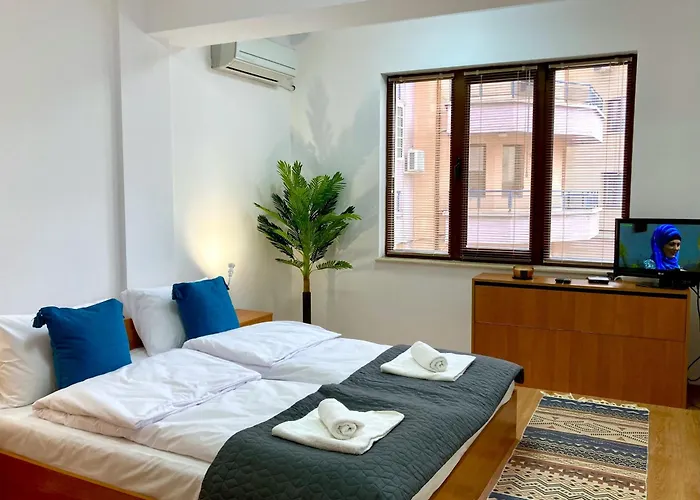 Apartman Spacious & Classy With 2 Baths In Centre Plovdiv