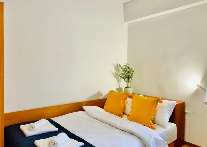 Apartment Spacious & Classy With 2 Baths In Centre Plovdiv